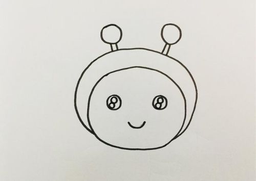 彩色小蜜蜂简笔画怎么画 卡通小蜜蜂简笔画绘画教程