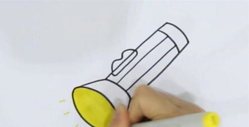 立体感还有灯光手电筒简笔画教程 彩色手电筒简笔画怎么画