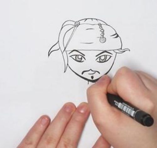 人物可爱海盗简笔画教程 彩色海盗简笔画怎么画
