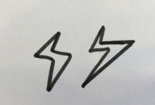 简单闪电打雷简笔画怎么画 彩色闪电打雷简笔画教学步骤