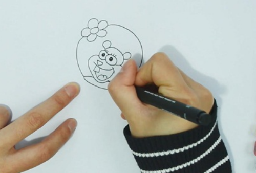卡通航天员简笔画怎么画 简单彩色松鼠航天员简笔画教程图解